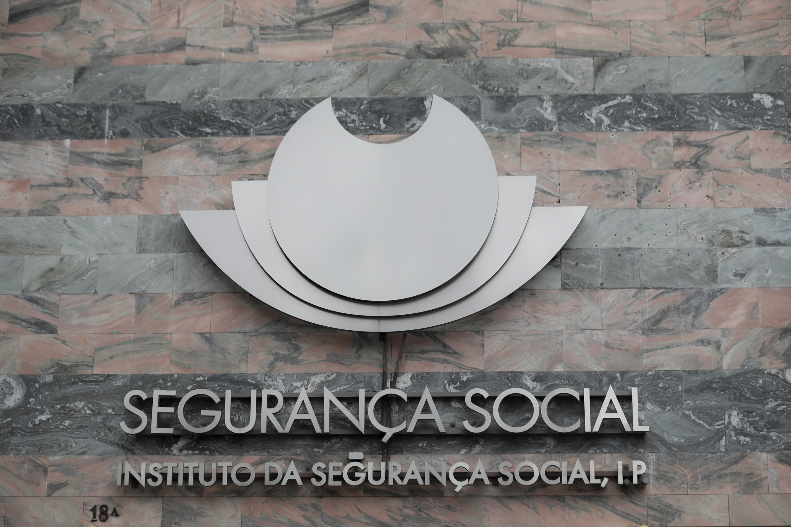 Afinal, Segurança Social tem défice de 1,9 mil milhões