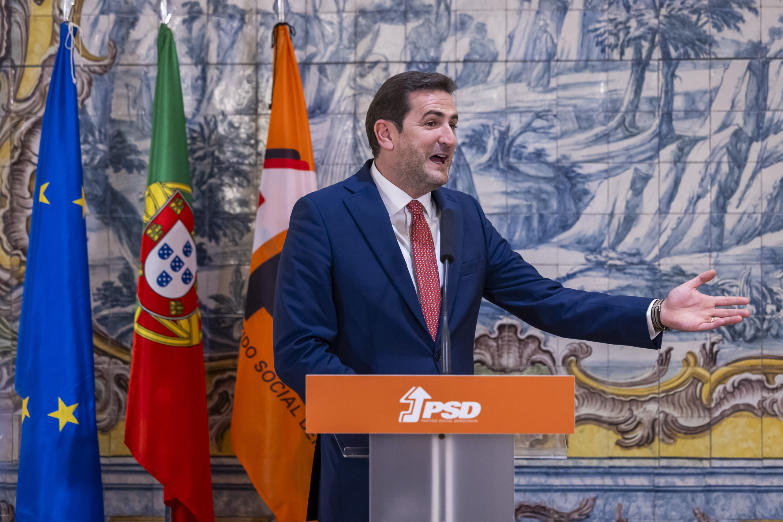 Reforma das pensões? "Governo pôs pedra em cima do assunto"