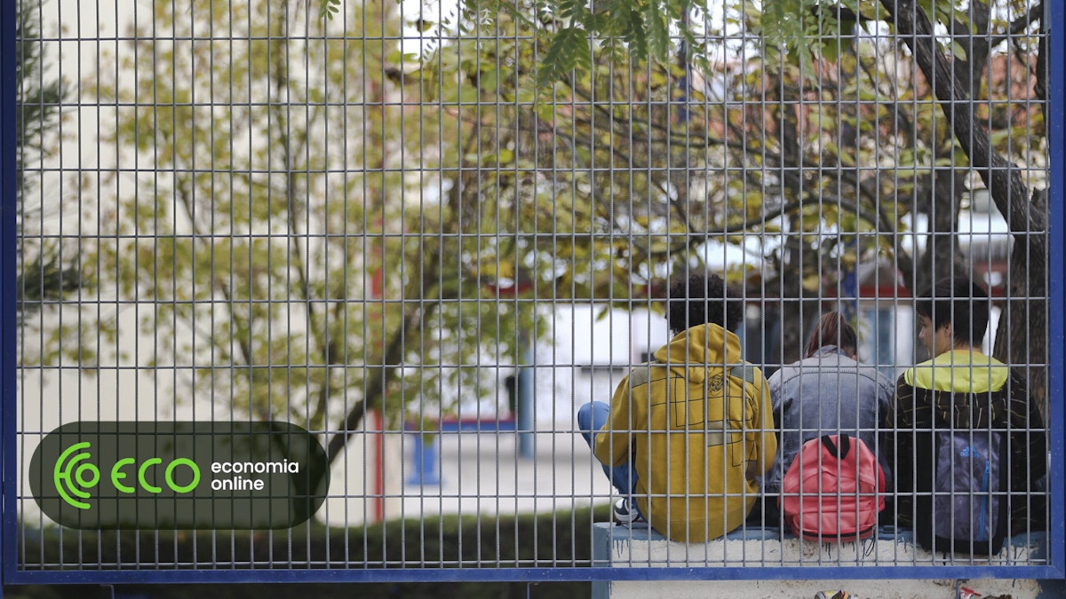 Câmaras já podem concorrer a apoio do BEI para requalificar 237 escolas a precisar de obras urgentes