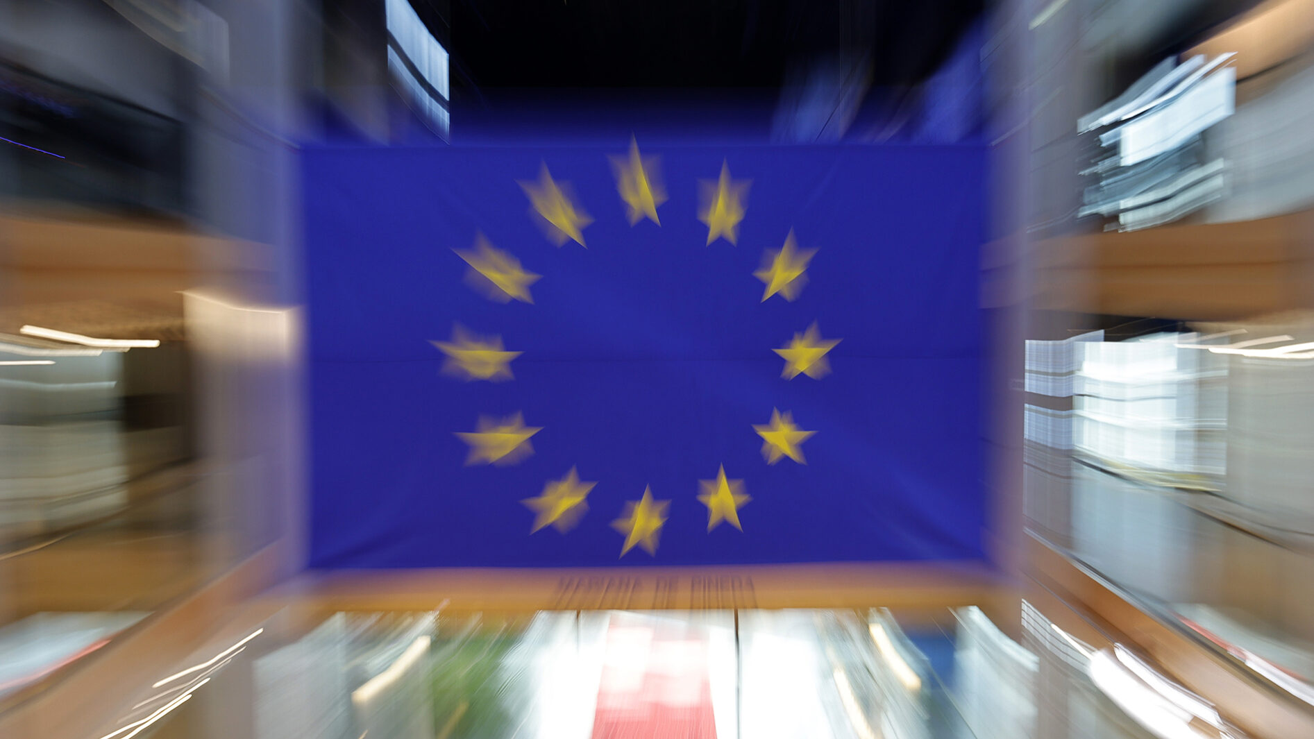 Confiança na Zona Euro regressa a positivo ao fim de 6 meses