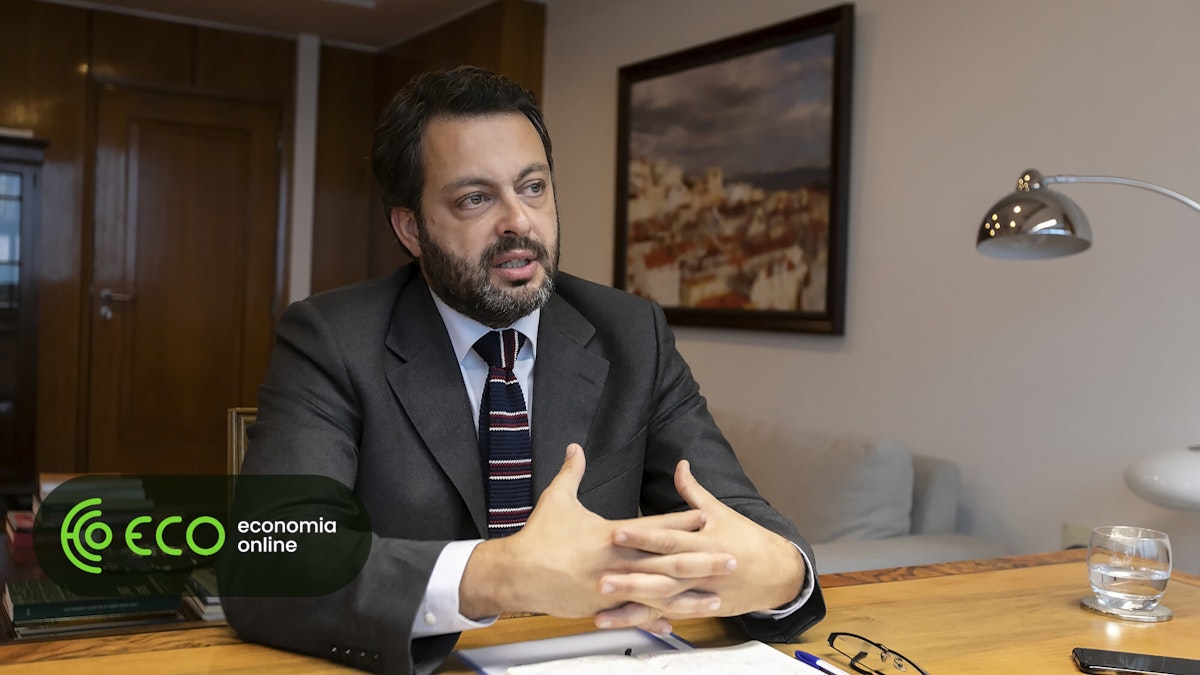 PS pede concurso para integrar trabalhadores do PRR