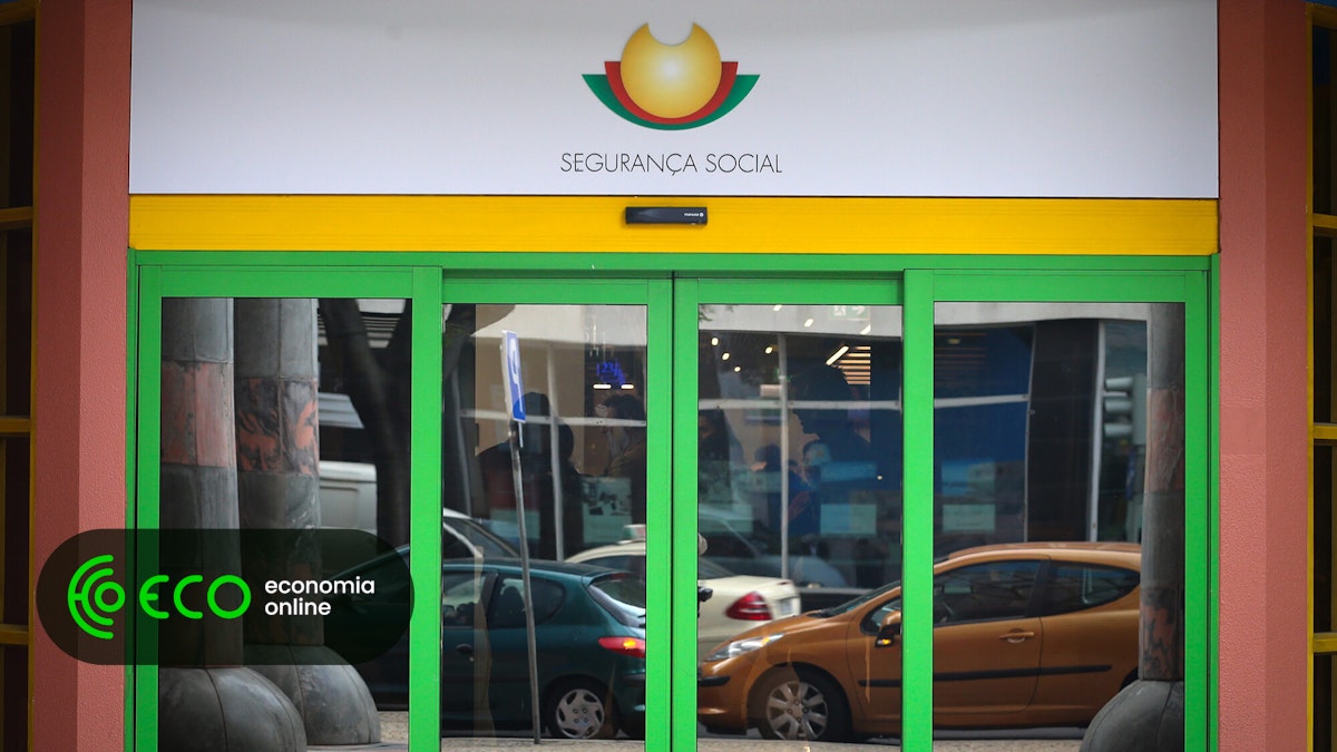 Incentivos ao trabalho “inconsistentes” e baixo impacto na pobreza. Os alertas da OCDE sobre apoios que o Governo quer concentrar na PSU