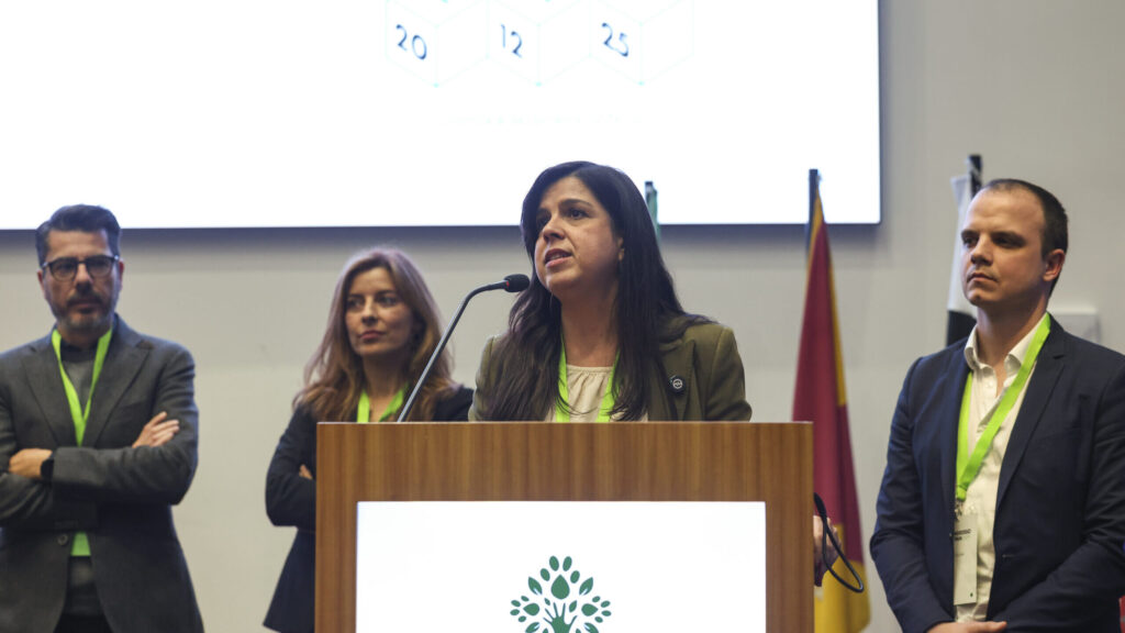 A sessão de abertura decorreu com as delegações ainda a negociar o texto de conclusões.