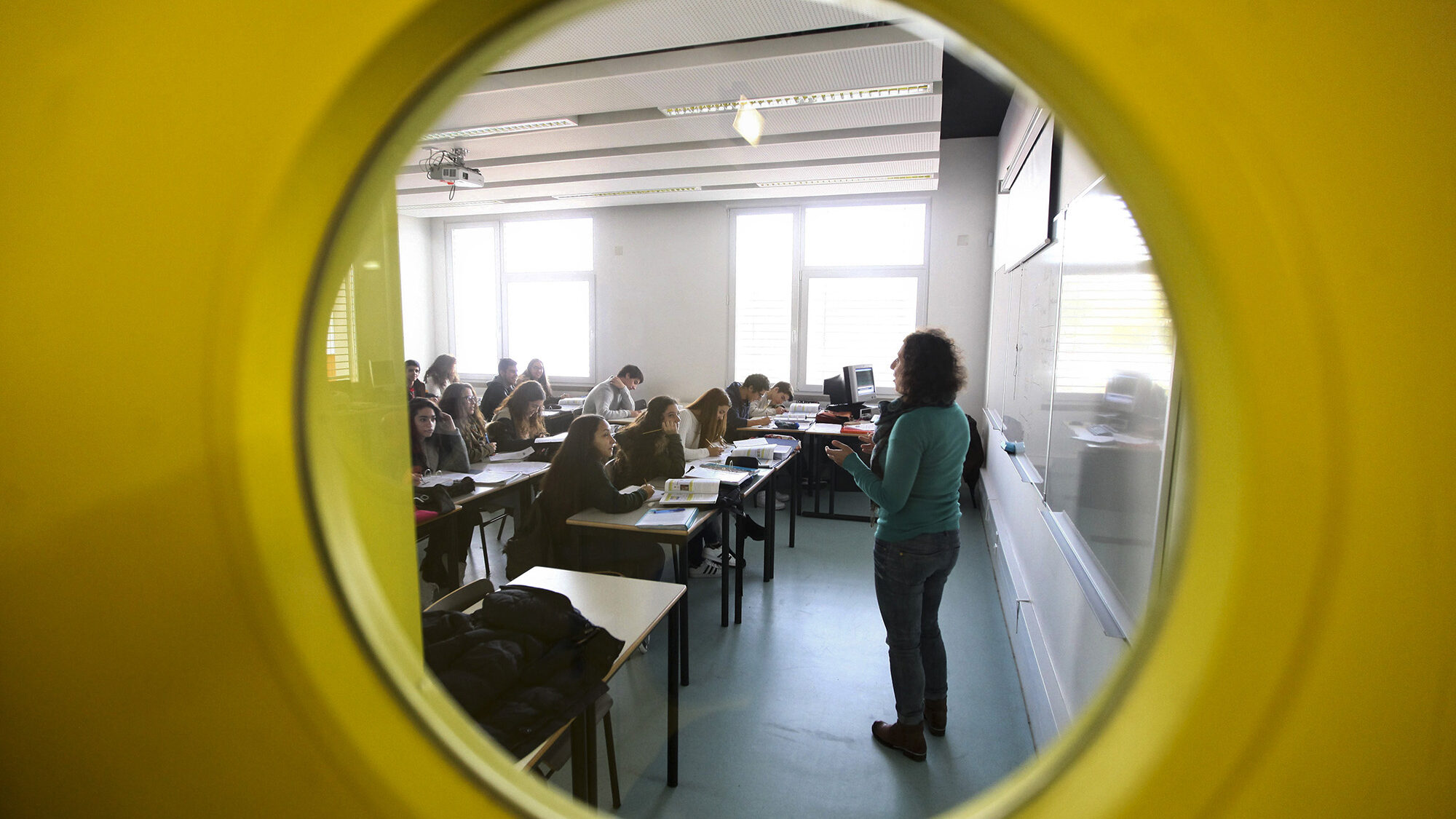 “O meu maior medo é que alguma resposta da minha prova se tenha perdido.” Alunos sem confiança na correção dos exames nacionais
