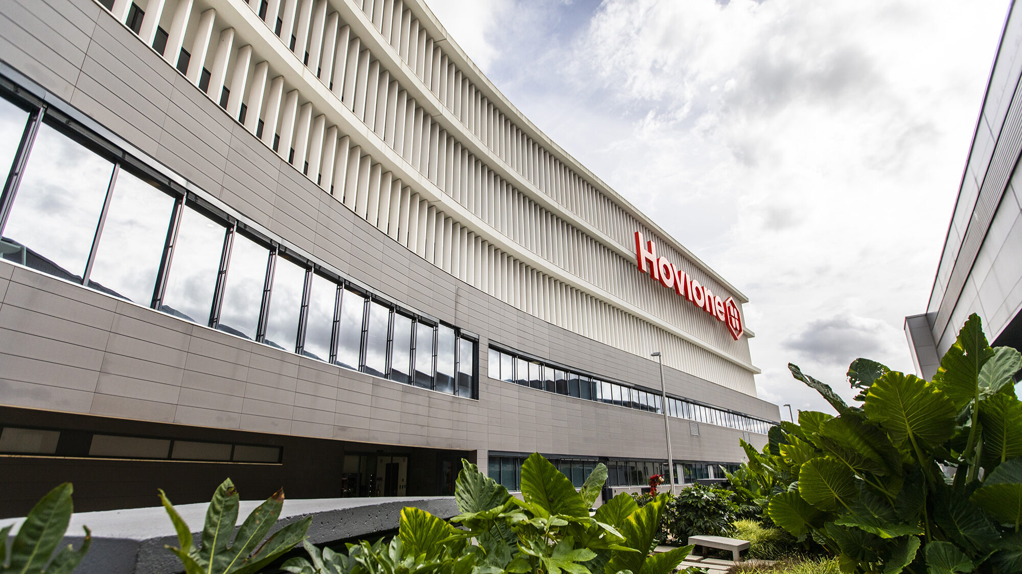 Hovione investe 200 milhões em nova fábrica de medicamentos no Seixal até 2027