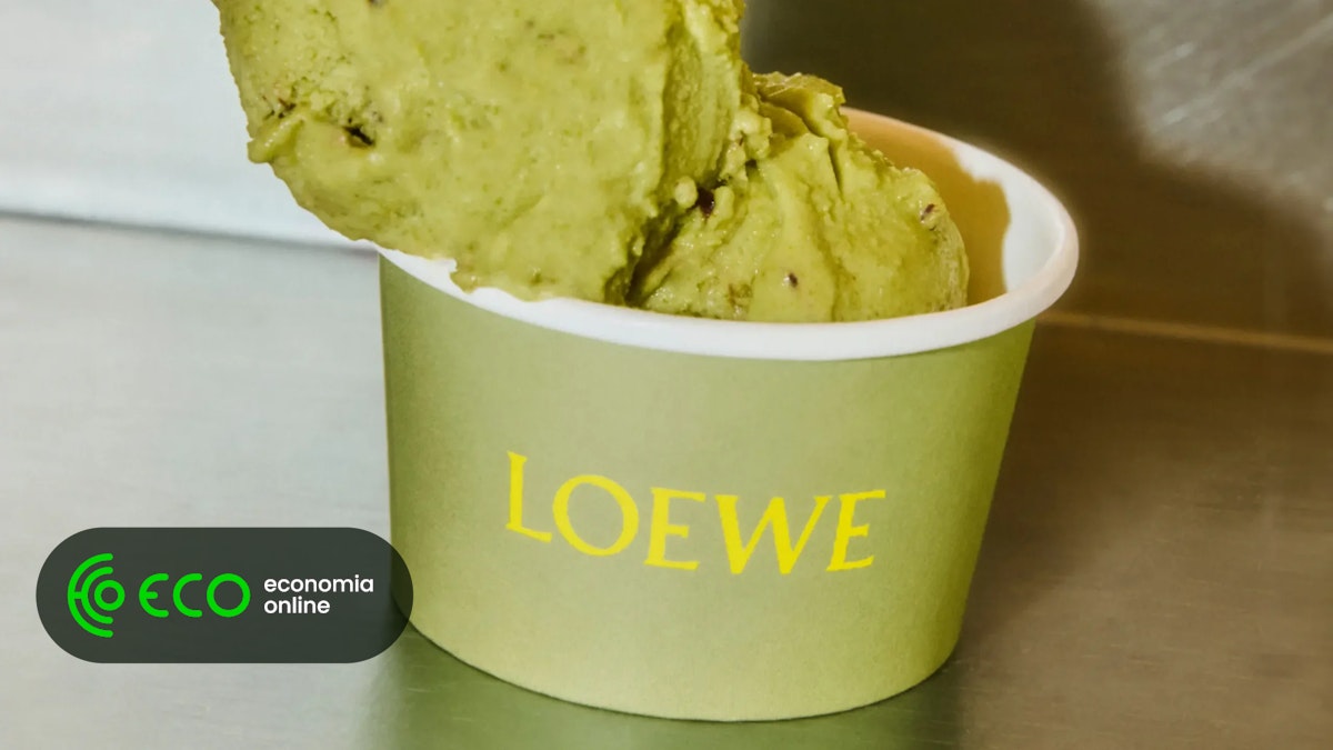 Loewe transforma-se em gelado de pistáchio. Tem tudo a ver com perfumes