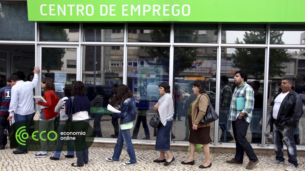IEFP autorizado a gastar 3,46 milhões em serviços postais