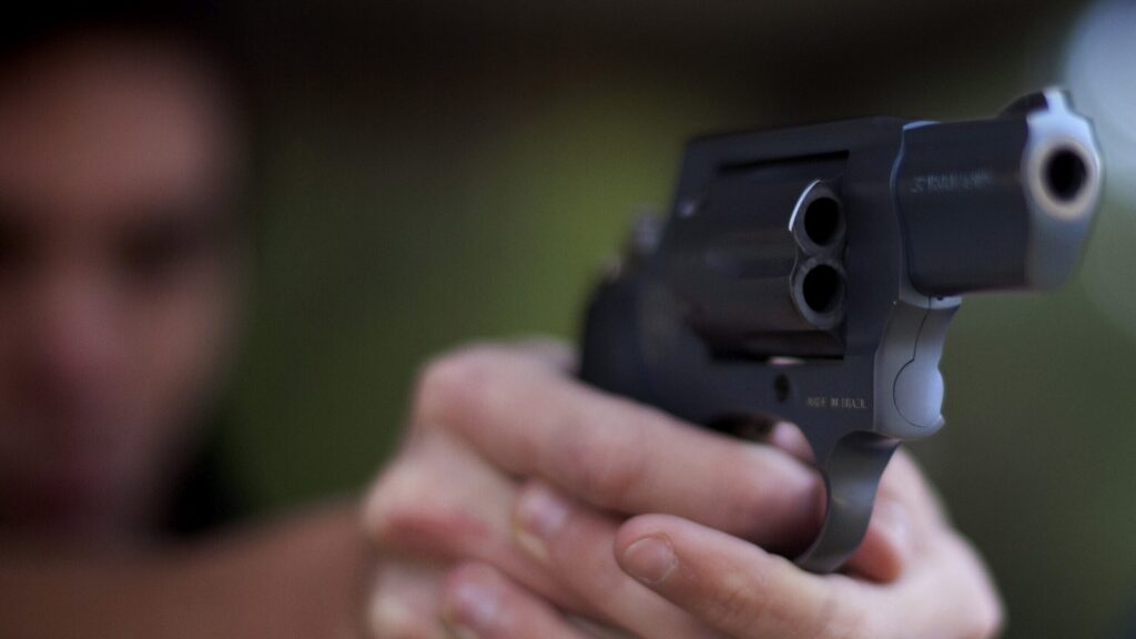 pistola, arma de fogo, crime