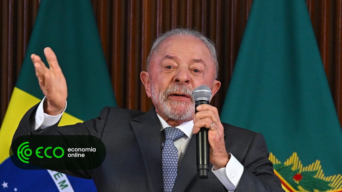 Lula e Trump conversam ao telefone sobre tarifas e guerras