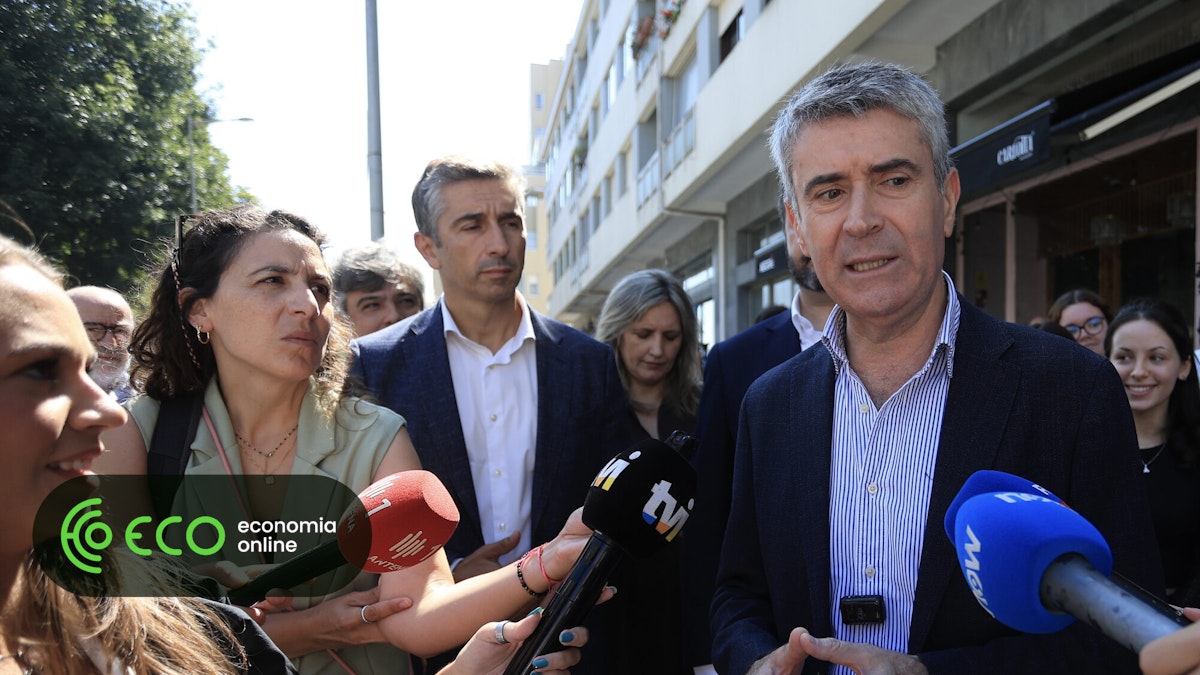Carneiro avisa que ministro tem de ser "exemplar"
