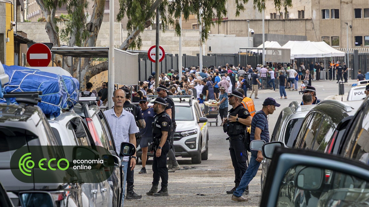Espanha calcula 73.500 saídas de Ceuta e confirma 71 mortos