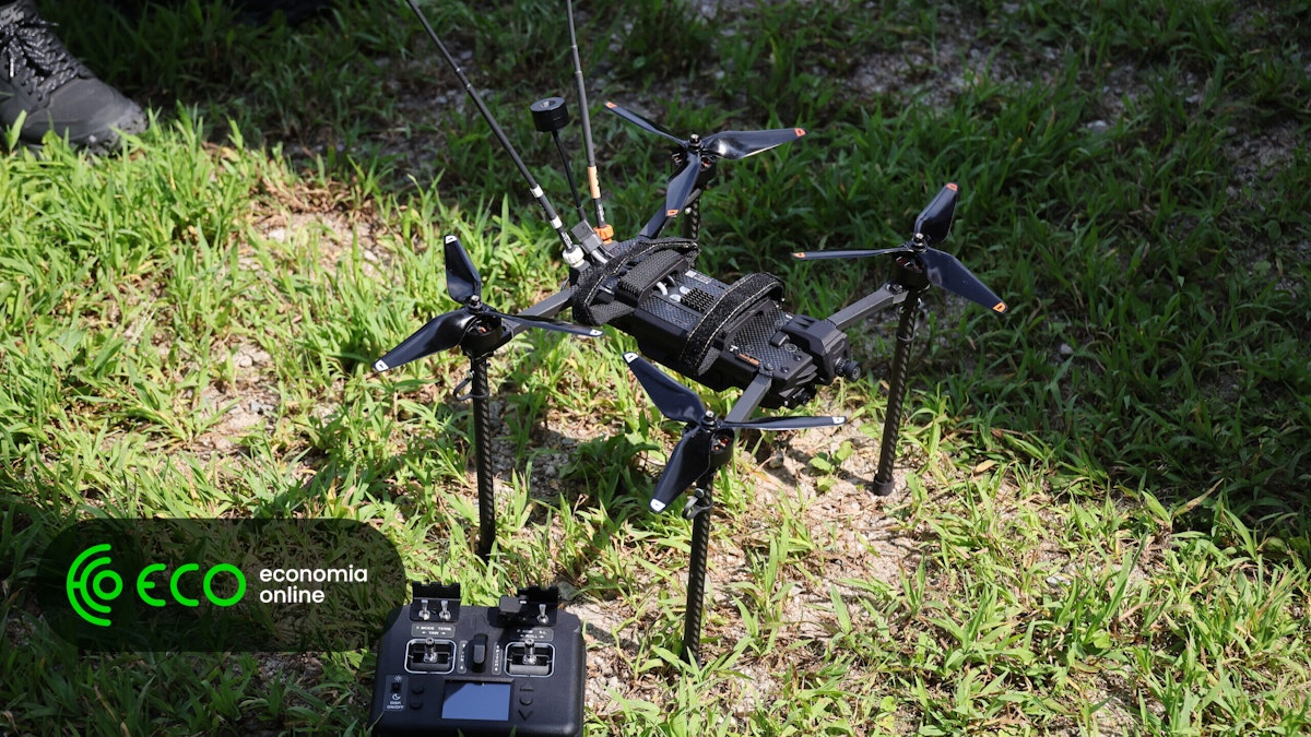 China acusa EUA de discriminar drones com tarifa de 100%