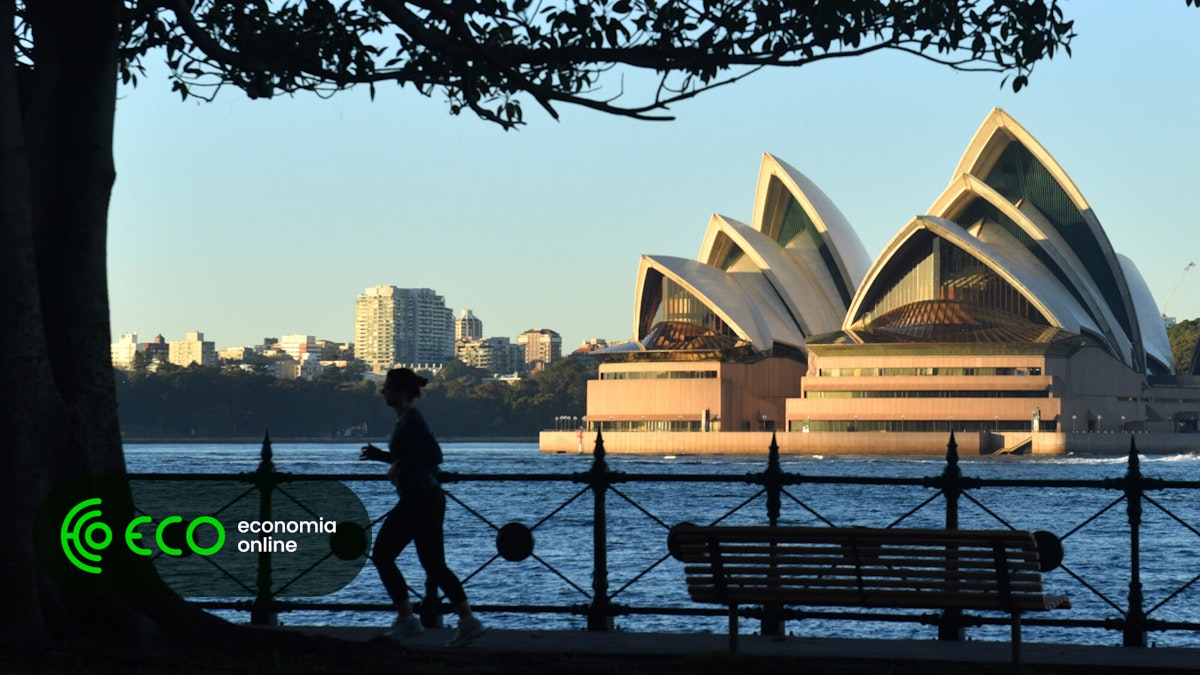 Austrália põe em “pausa” vistos de trabalho para portugueses