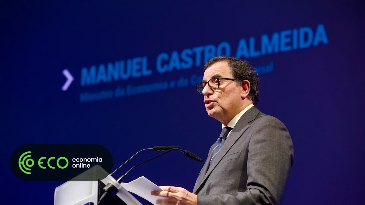 Castro Almeida rejeita que PRR perdeu ambição